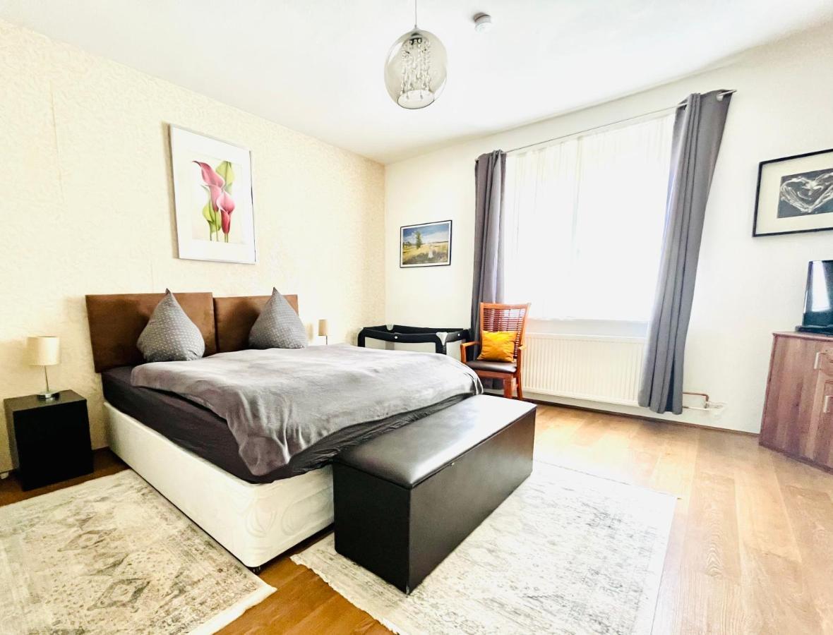 Lovely Apartment Center Of Баден-Баден Екстериор снимка